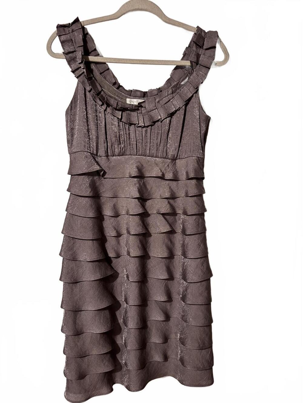 London Times Tiered Dress Size 8 Gray Sheath Formal Cocktail